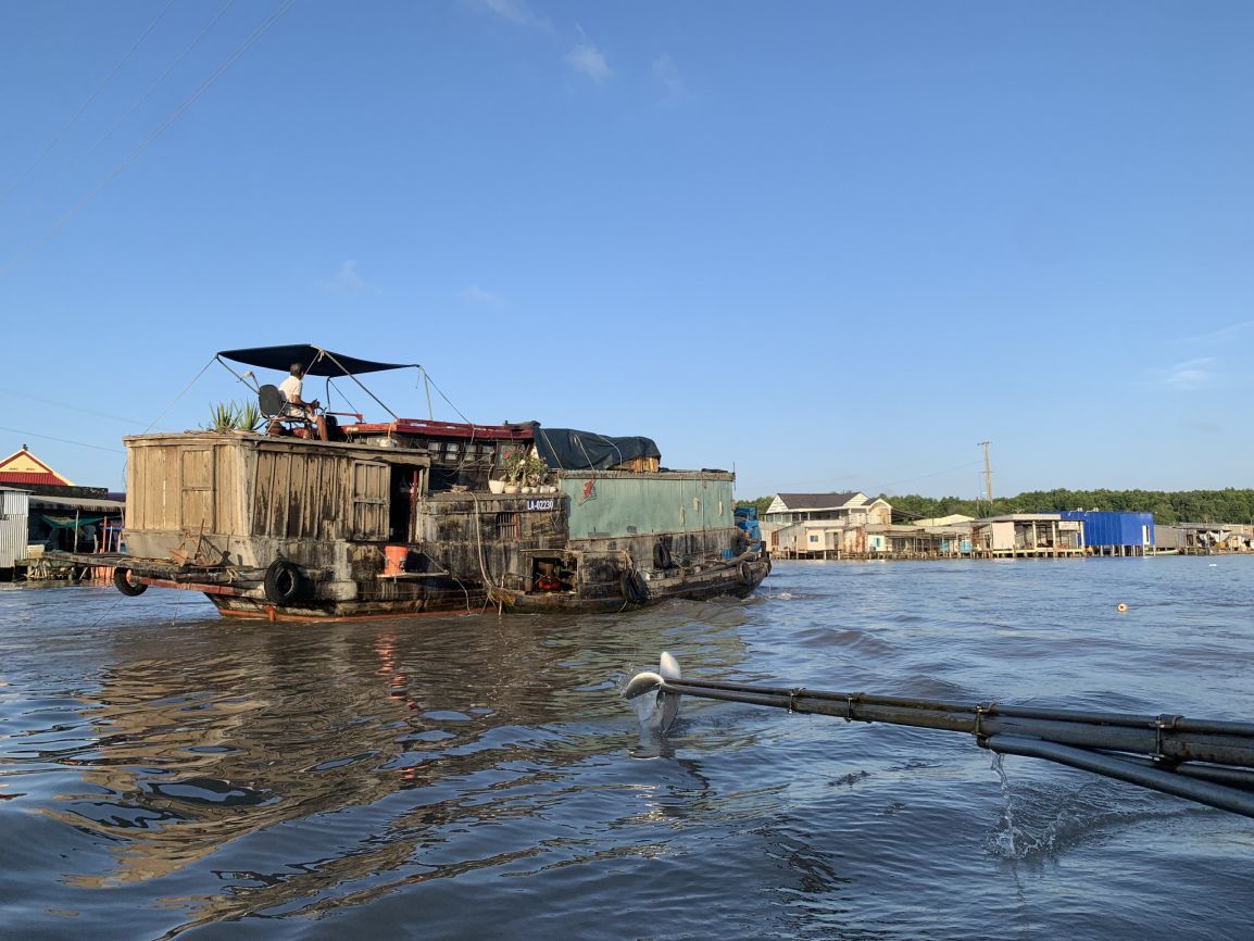 Nhớ cái chợ trôi của xứ Năm Căn 